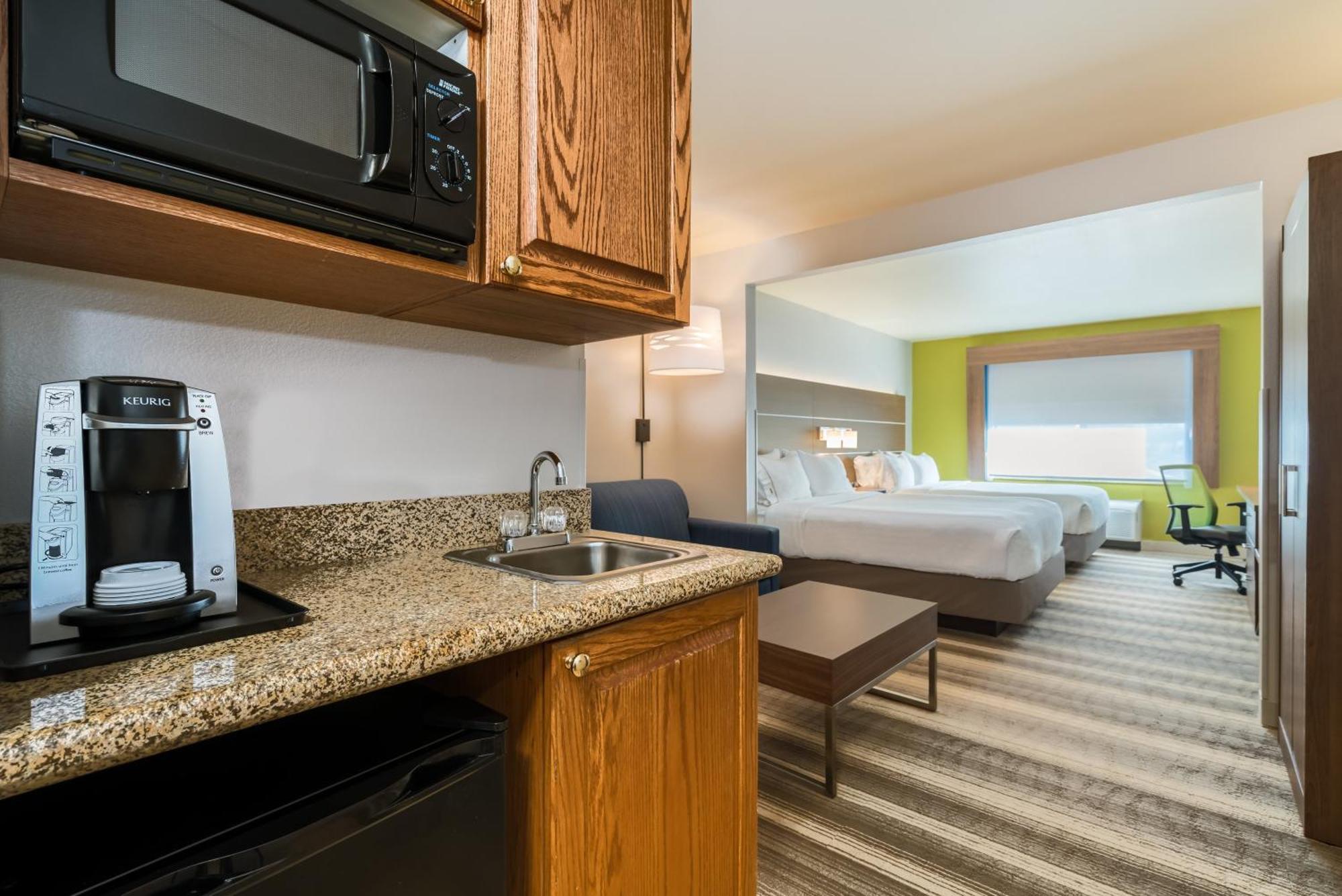 Holiday Inn Express & Suites Rocky Mount Smith Mountain Lake By Ihg Екстер'єр фото