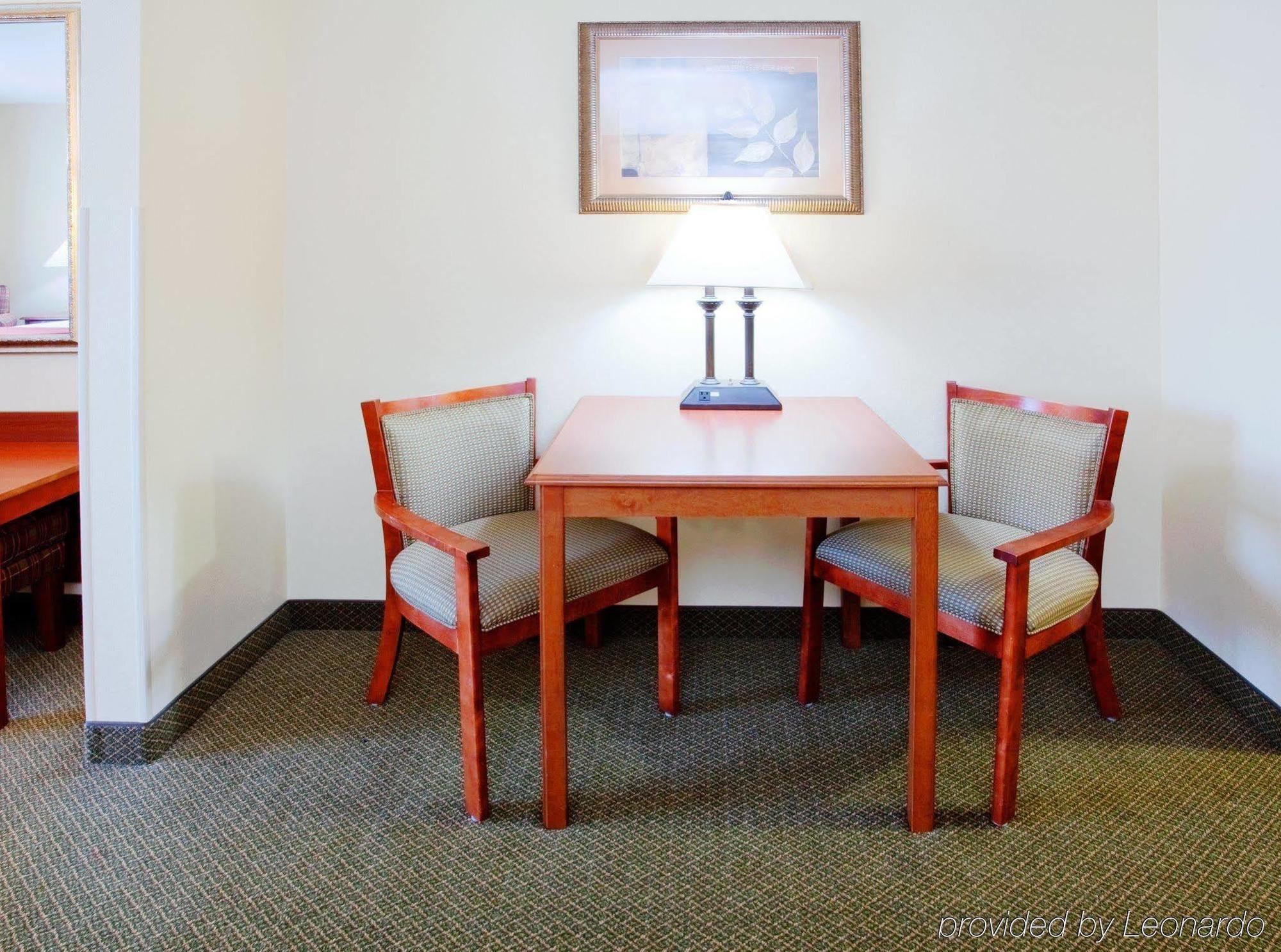 Holiday Inn Express & Suites Rocky Mount Smith Mountain Lake By Ihg Екстер'єр фото
